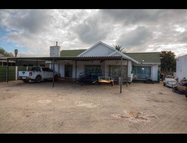3 BEDROOM HOUSE FOR SALE IN CRESSLAWN